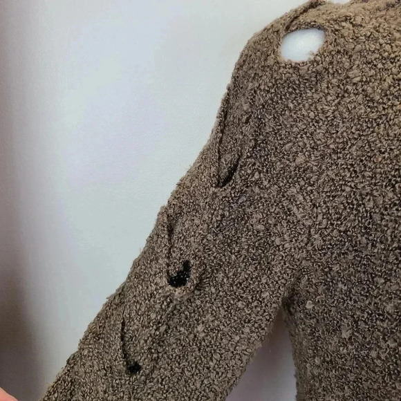 ASTR Brown Cut Out Sleeve and Back Textured Cozy Boucle Fall Sweater Small - Picture 7 of 14